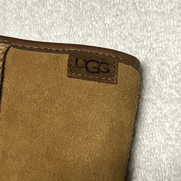 UGG Women's Citi Funk Mid‎  Platform Boot Authentic with Original Box Sz 6.5 NIB - Picture 8 of 10